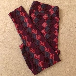 Lularoe TC- Geo print leggings